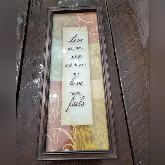 Other - 🖼 Love Never Fails Picture with frame